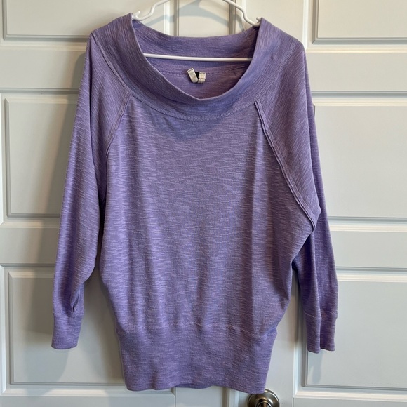 Free People Off The Shoulder Sweater - Picture 2 of 7